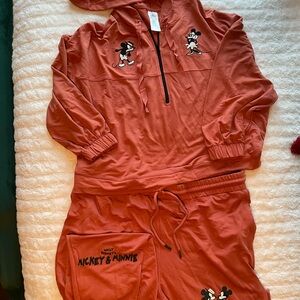 Disney Minnie/Mickey Lounge Set